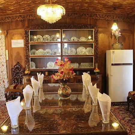 Wangnoo Worth Houseboats Hotel Srinagar  Luaran gambar