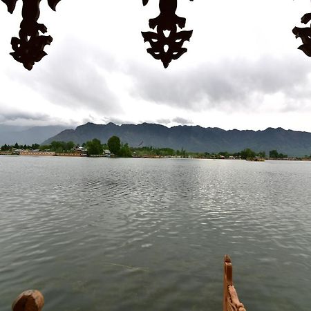 Wangnoo Worth Houseboats Hotel Srinagar  Luaran gambar