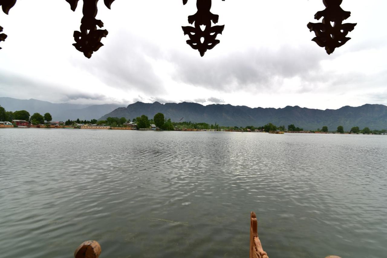 Wangnoo Worth Houseboats Hotel Srinagar  Luaran gambar