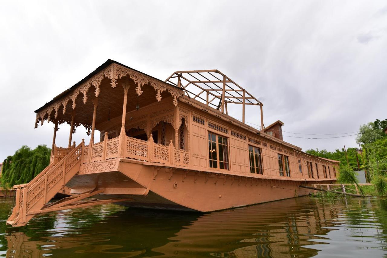 Wangnoo Worth Houseboats Hotel Srinagar  Luaran gambar